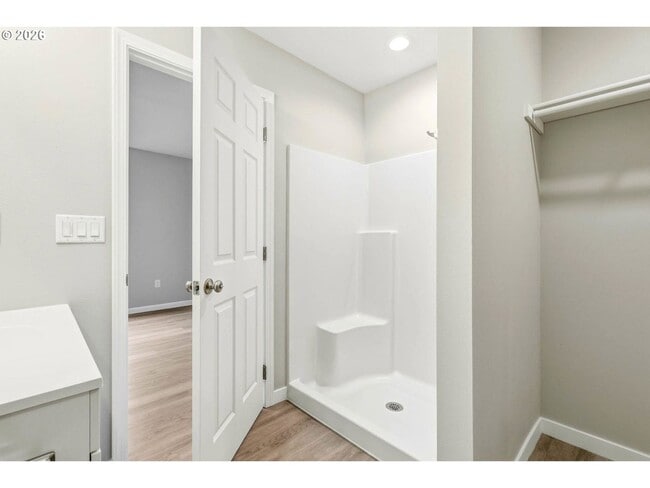 Building Photo - 610 N Earl St