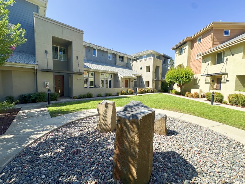 Building Photo - 3763 Klamath Ln