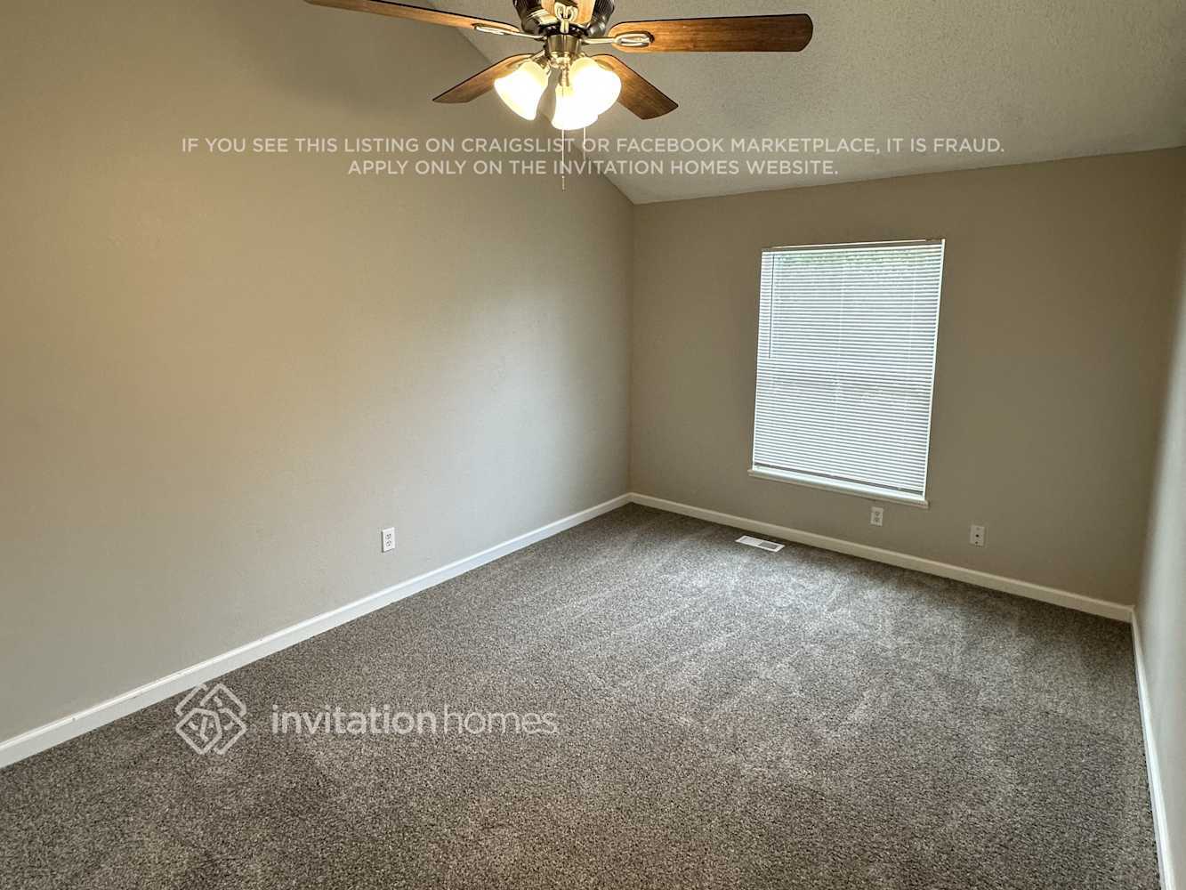 Building Photo - 18953 E Kent Cir