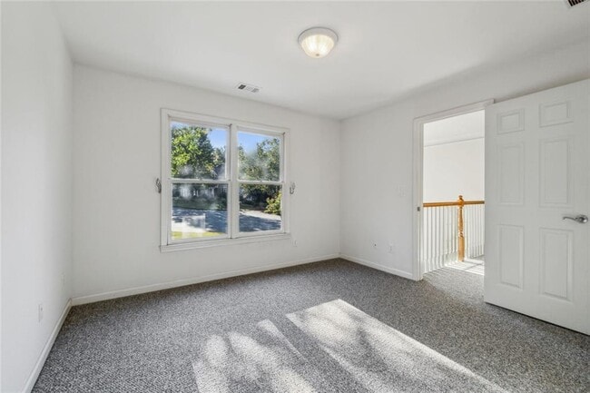 Building Photo - 508 Huntington Pl