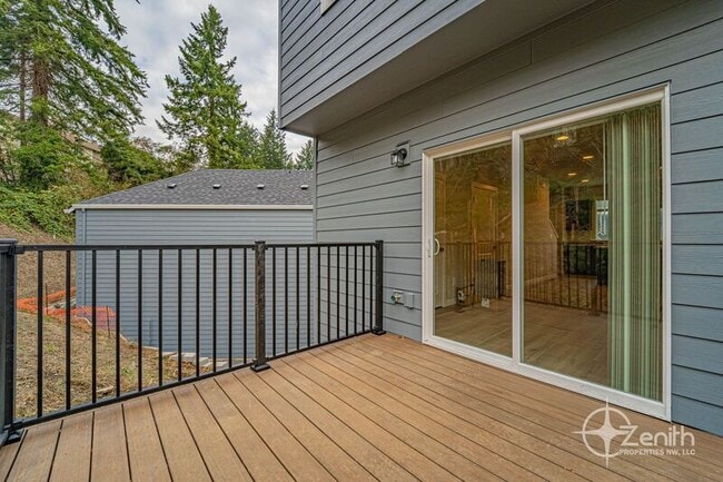 Building Photo - 4908 NE 2nd Ct