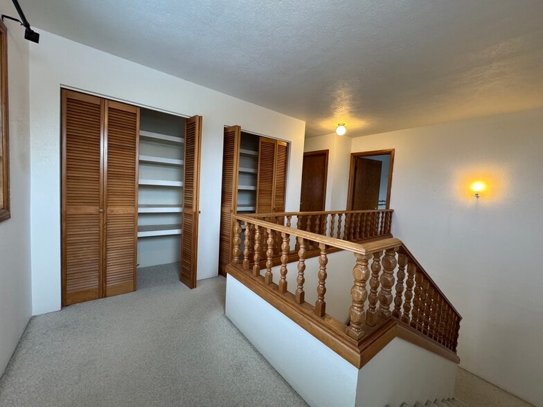 Building Photo - 360 Ohukea St
