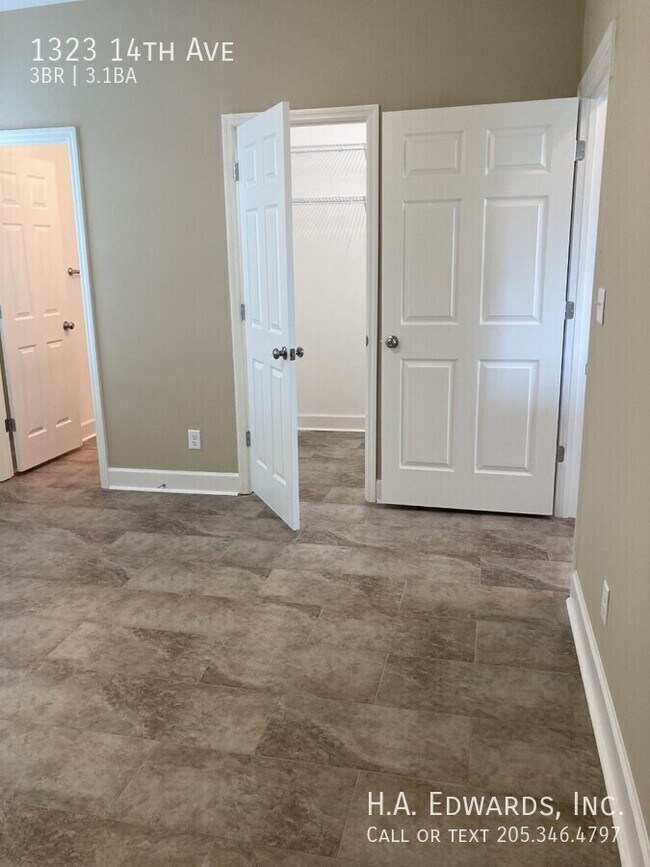 Building Photo - 1323 14th Ave