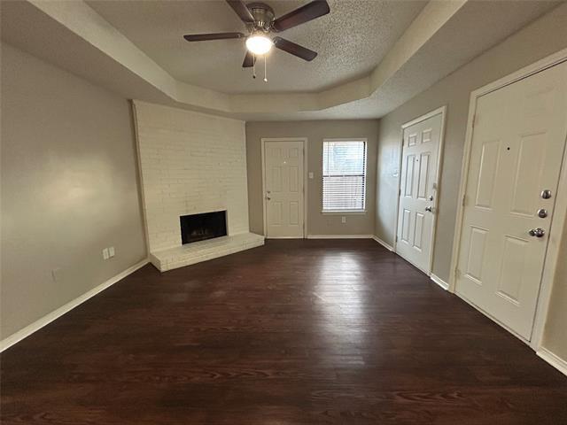 Building Photo - 6320 Holiday Ln