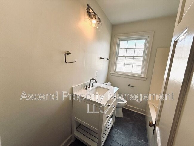 Building Photo - 406 Osborne Dr