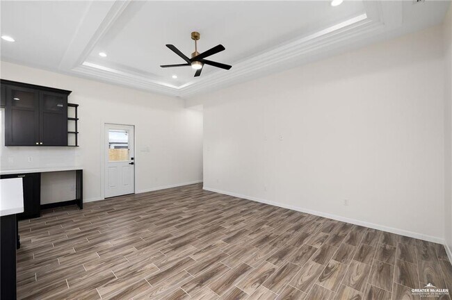 Building Photo - 11 Frankie Ave