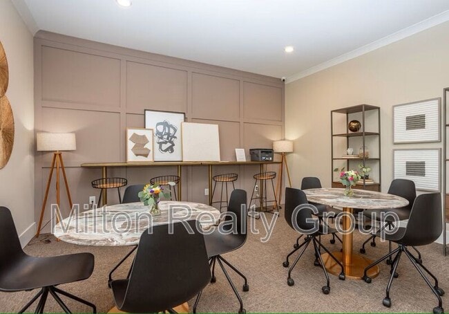 Building Photo - 210 Grove Cir