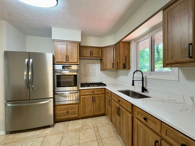 Building Photo - 3903 Innerdale Ct