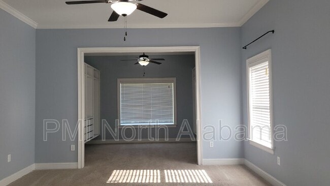 Building Photo - 130 Creekmound Dr