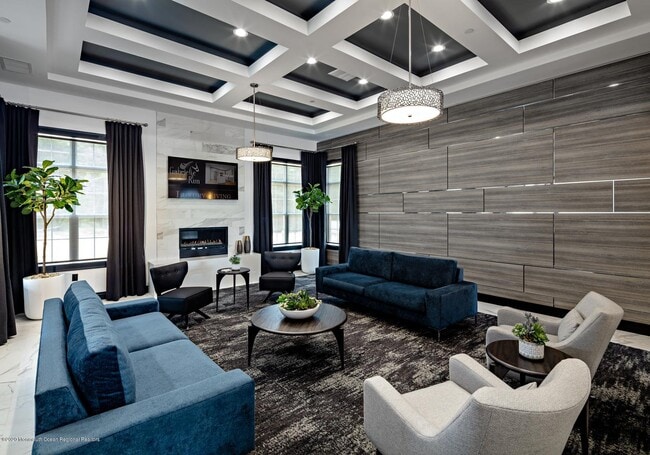 Building Photo - 427 Stallion Cir W