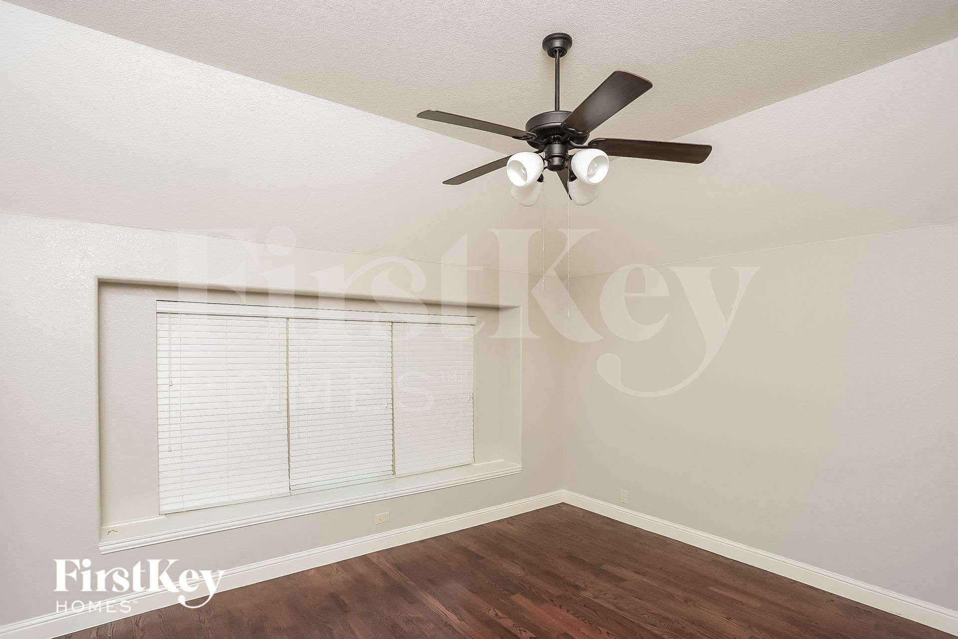 Building Photo - 921 Loftin St