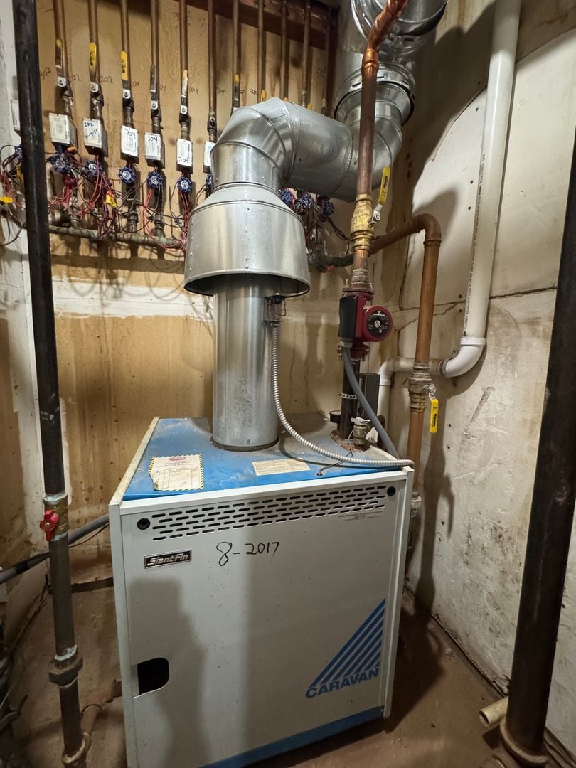 Building Photo - 3712 S Terry Ave