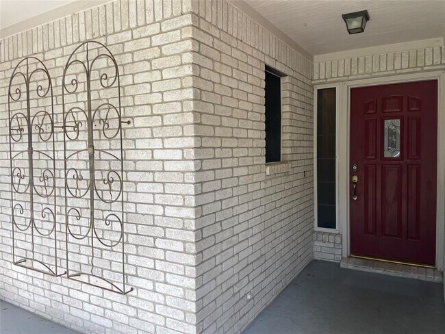 Building Photo - 7413 Amanda Ellis Way