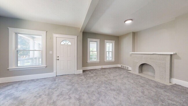 Building Photo - Cudell/West Blvd neighborhood; 4 bedroom/1 bath single family house for rent!