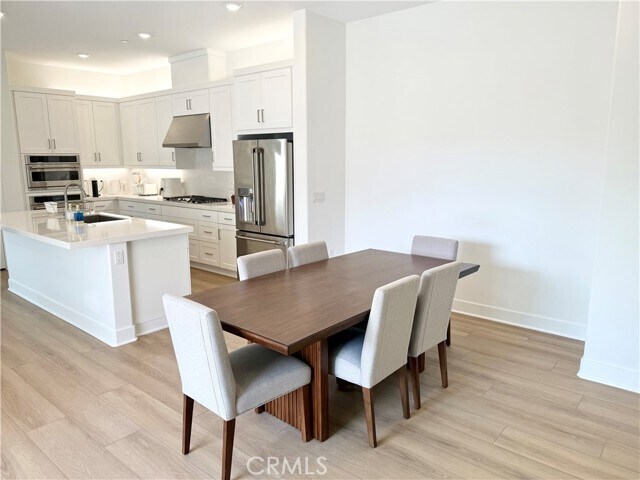 Building Photo - 620 Grizzly