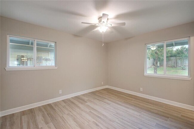 Building Photo - 8808 Clarewood Dr