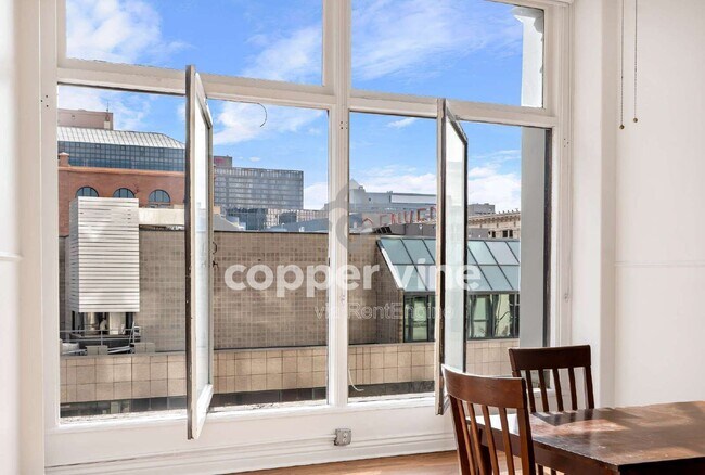 Building Photo - 1617 California St