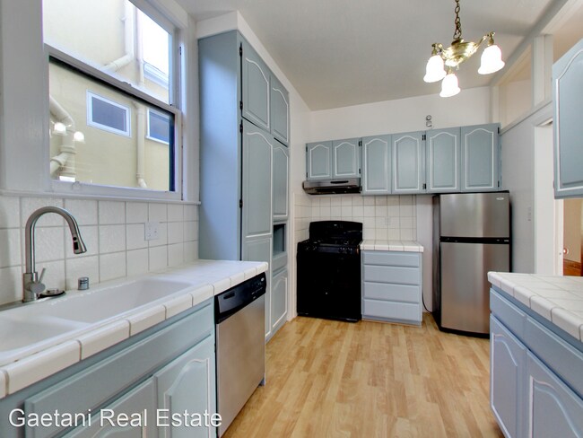 Building Photo - 4 br, 2 bath House - 107 Granville Way (12...