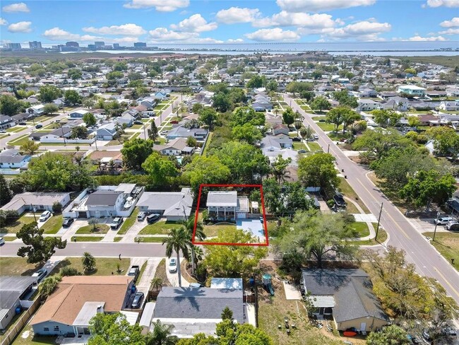 Building Photo - 8424 Stillbrook Ave
