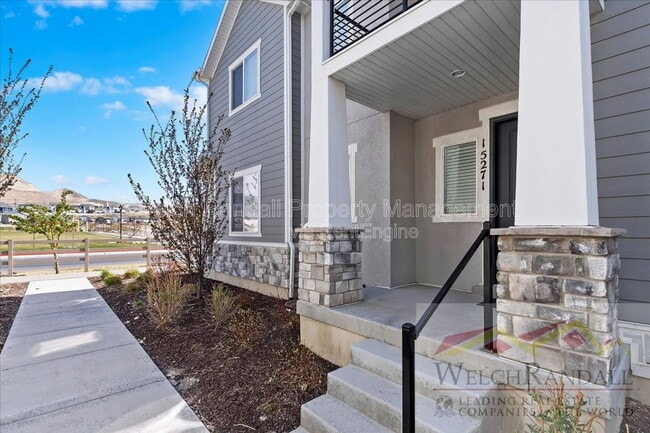 Building Photo - 15271 S Reins Wy