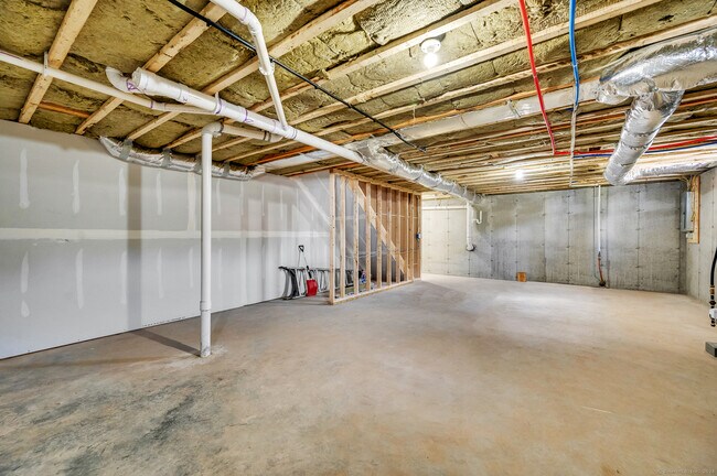 Building Photo - 33 West End Ave