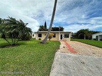 Building Photo - 1450 4th Ave