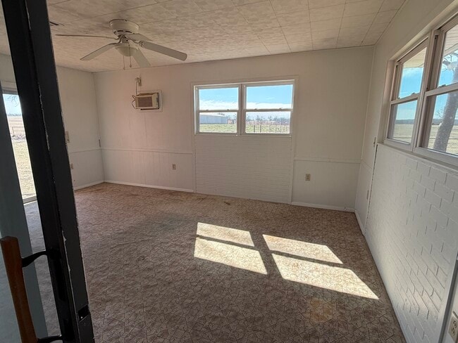 Building Photo - Wellston Property