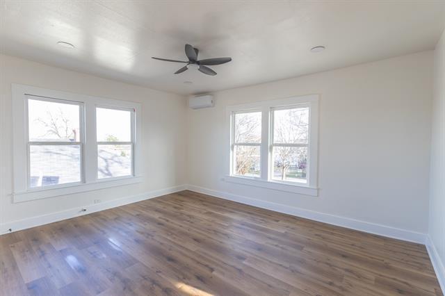 Building Photo - 2220 Bosque Blvd