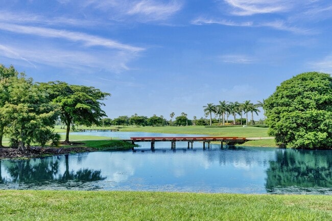 Building Photo - 12650 Vista Isles Dr