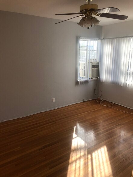 Master Bedroom - 1114 N Sweetzer Ave