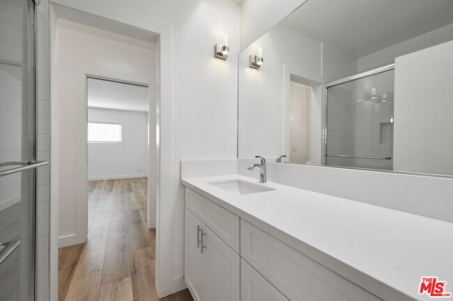 Building Photo - 918 16th St