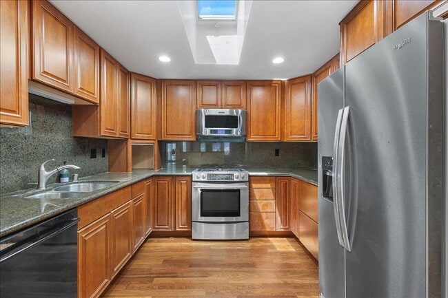 Building Photo - 229 Brighton Ct