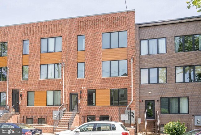 Building Photo - 435 N 35th St