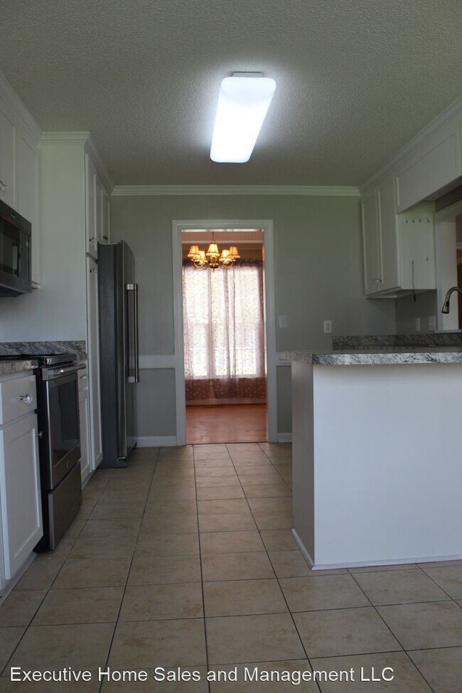 Building Photo - 3 br, 2 bath House - 420 Hunters Creek Dr