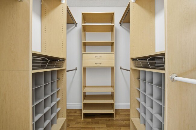 Building Photo - 454 Westree Ln