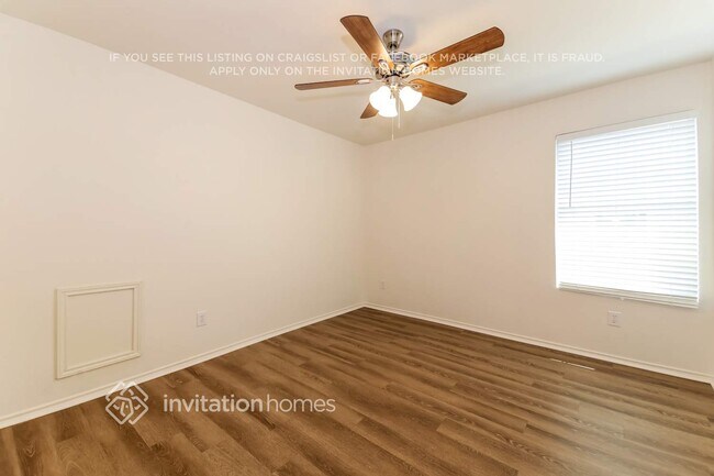 Building Photo - 4517 Dogwood Dr