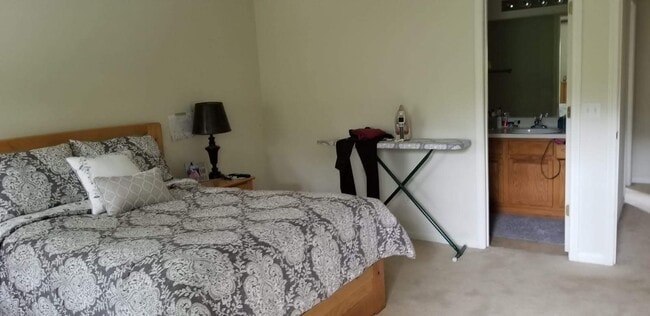 Building Photo - 506 Scrub Jay Dr