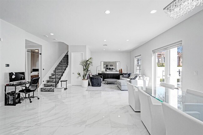 Building Photo - 3534 Forest View Cir