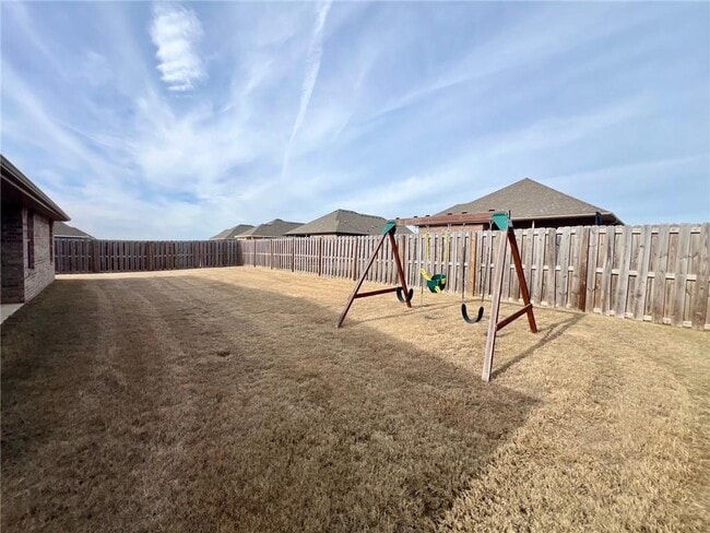 Building Photo - 1011 Sundance Ln