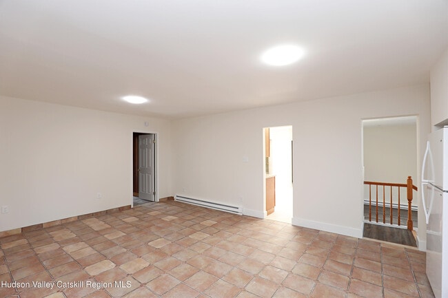 Building Photo - 14311 Rte 9W