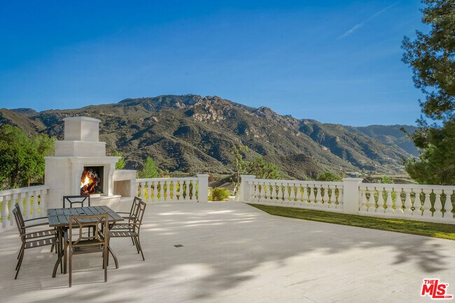 Building Photo - 25665 Mulholland Hwy