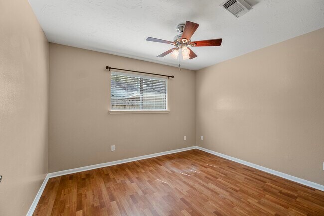 Building Photo - 9109 Benwick St