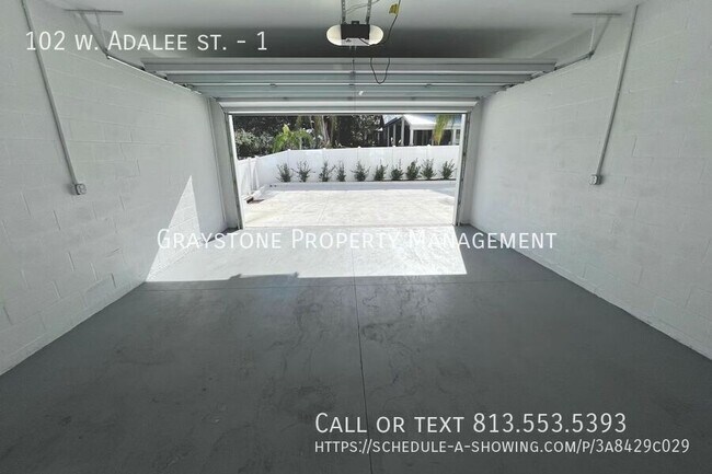 Building Photo - 102 W Adalee St