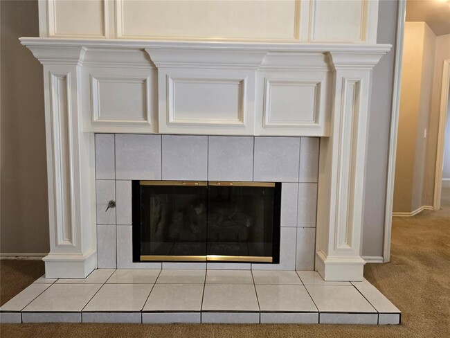 Building Photo - 1823 Chelsea Dr