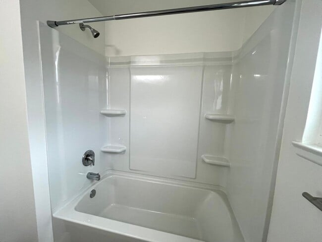 Building Photo - Rare 4 Bedroom pool home available in Cypress