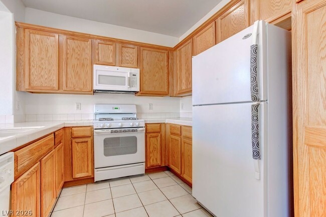 Building Photo - 9548 W Spring Blush Ave