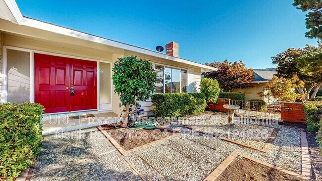 Building Photo - 351 Belhaven Cir