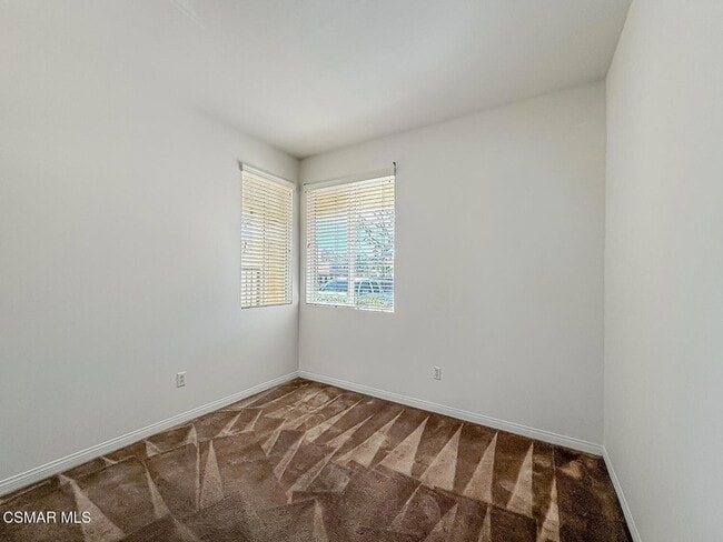 Building Photo - 2930 Esperanza Way