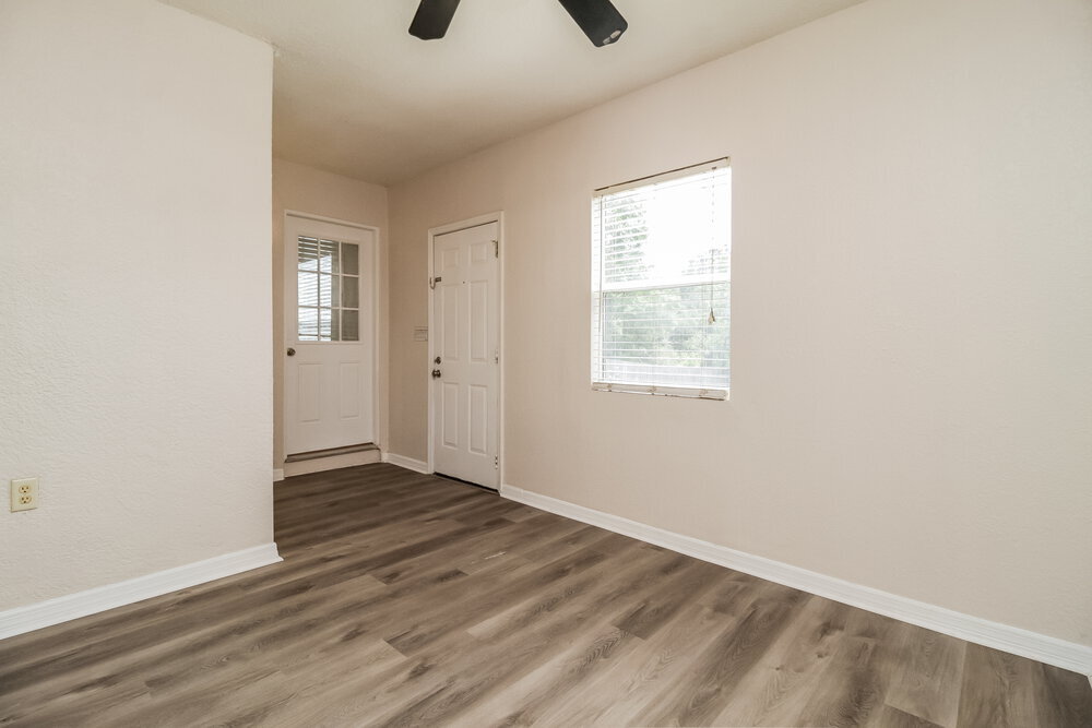 Building Photo - 31074 Lochmore Cir