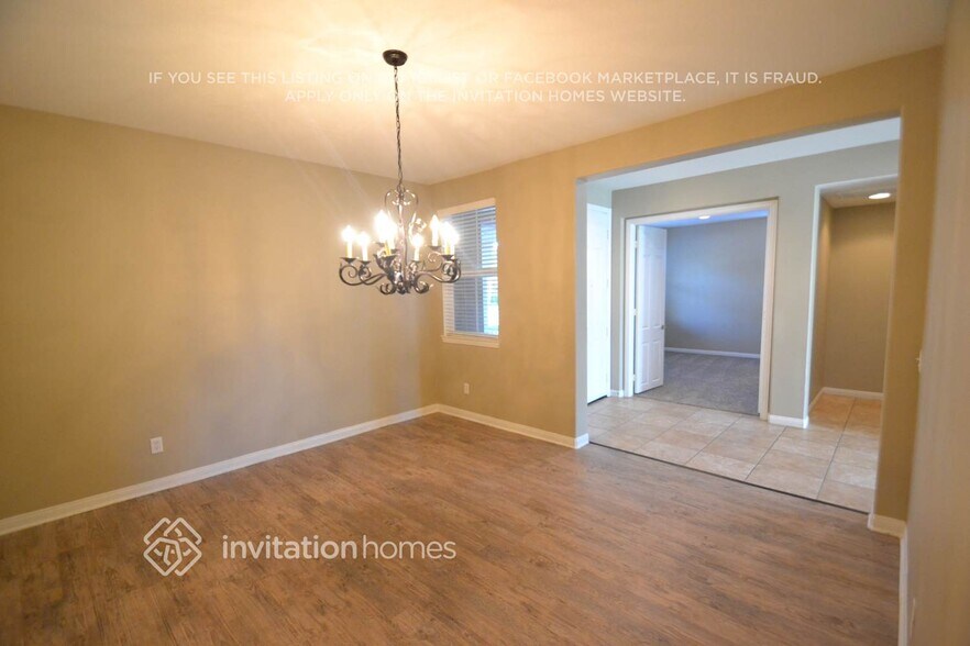 Building Photo - 32626 Spun Cotton Dr